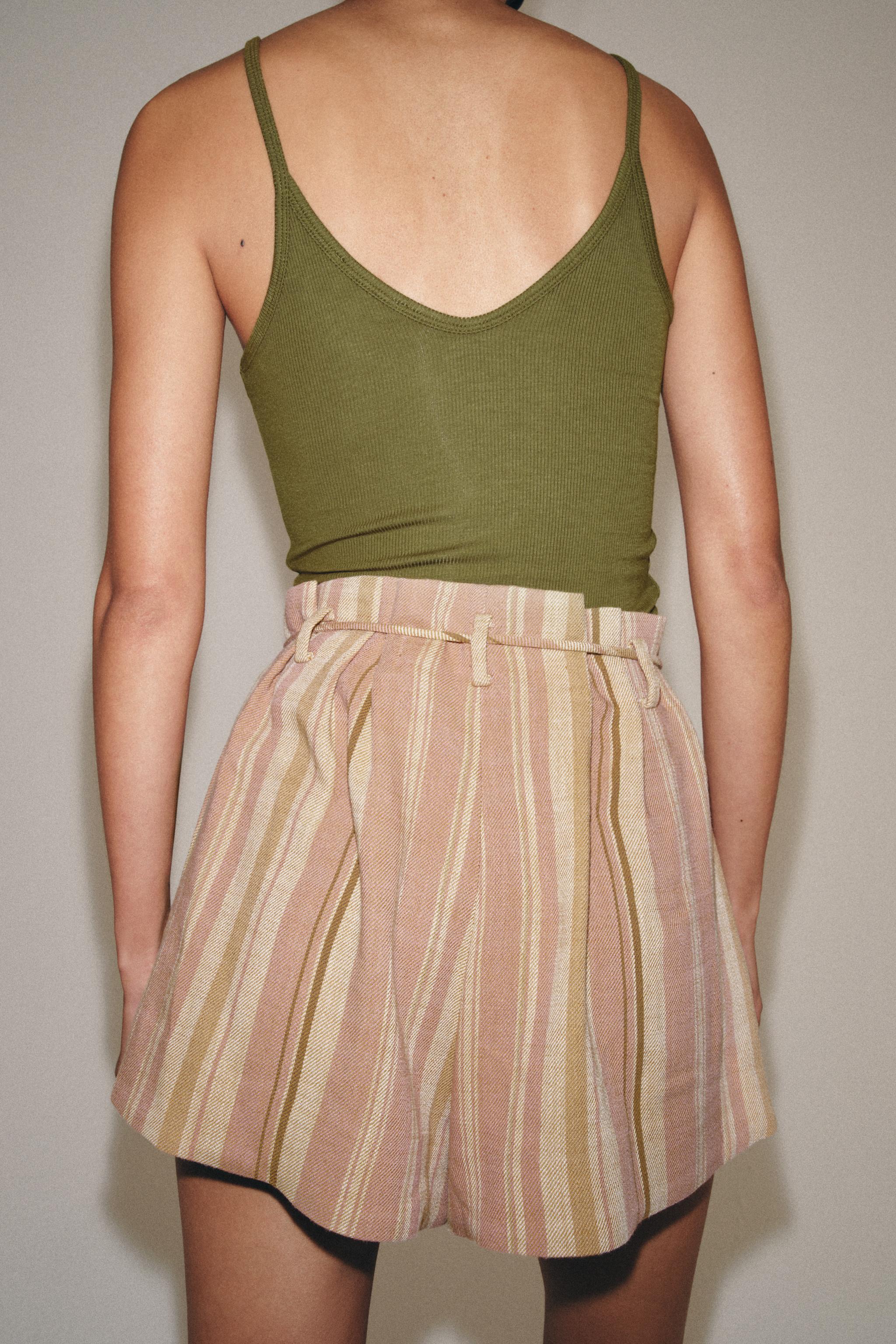 STRIPED SHORTS WITH BELT ZW COLLECTION